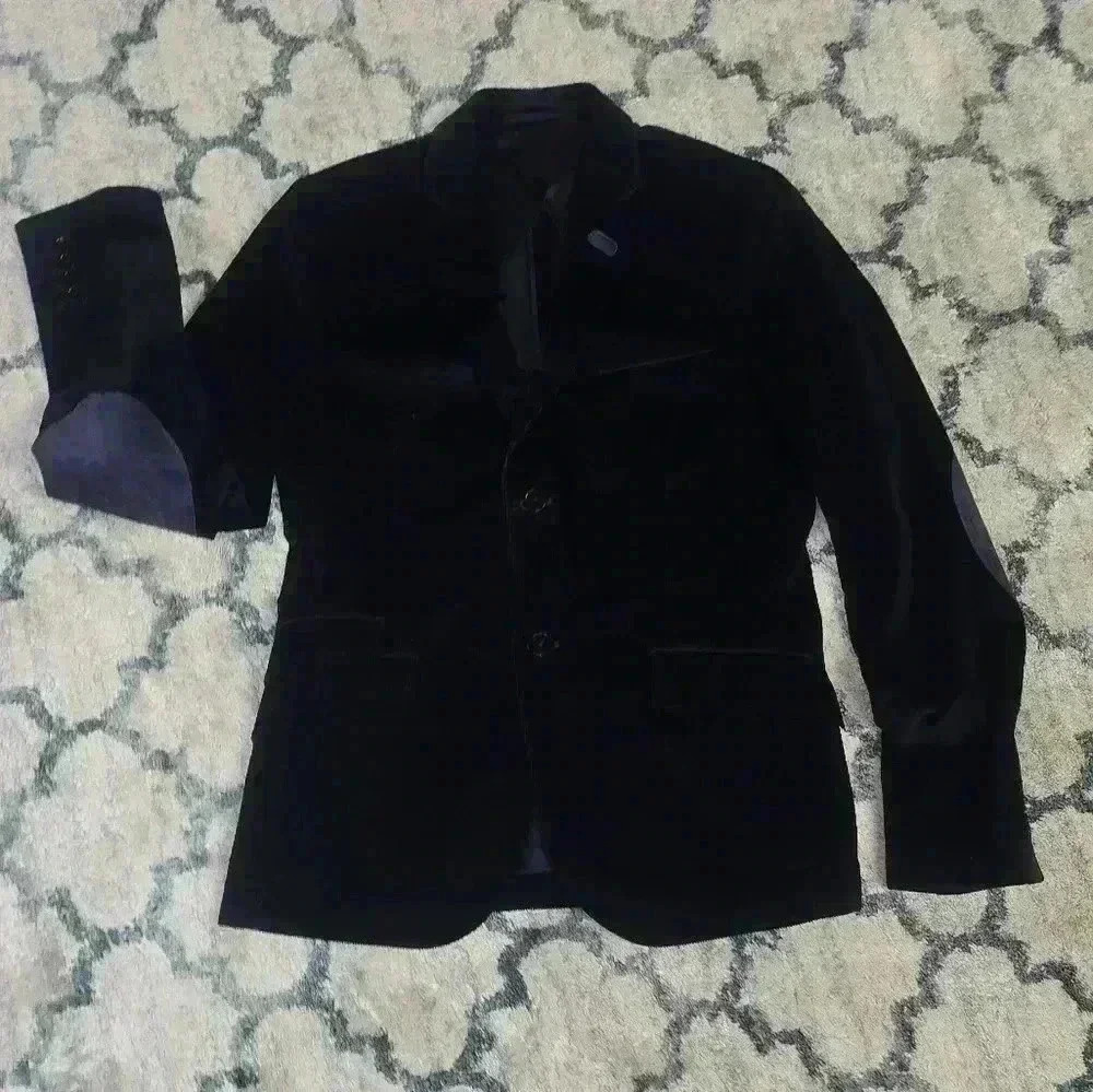 Men gucci elbow patch velvet blazer size small used once